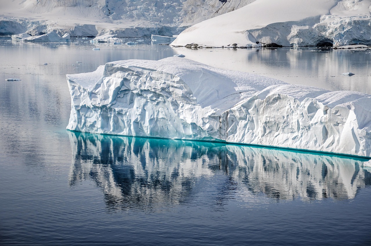 iceberg-8162195_1280